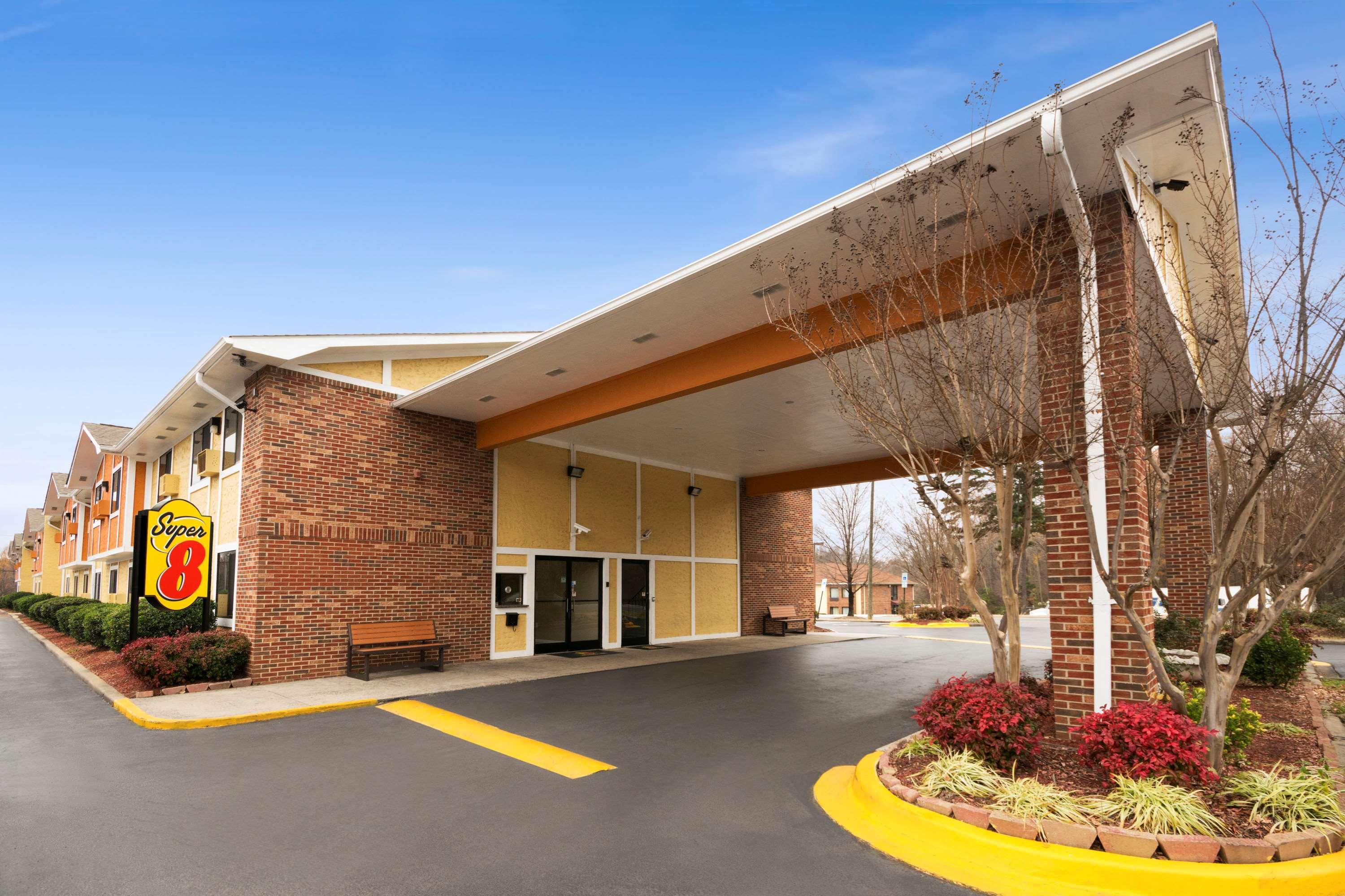 Super 8 By Wyndham Charlotte University Eksteriør bilde