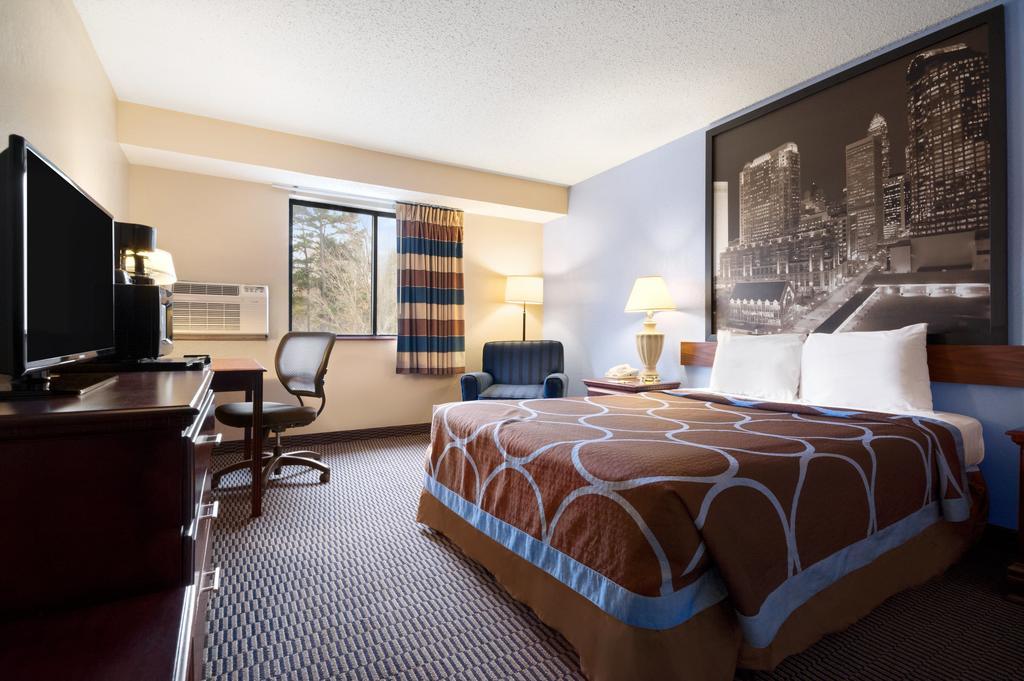 Super 8 By Wyndham Charlotte University Rom bilde